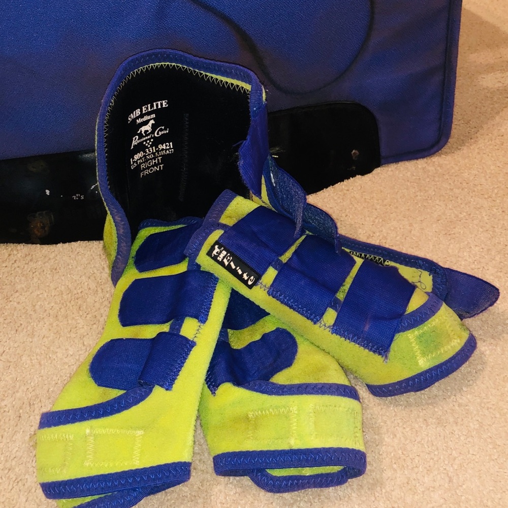 Professional’s Choice Elite Horse Leg Wraps Sz M